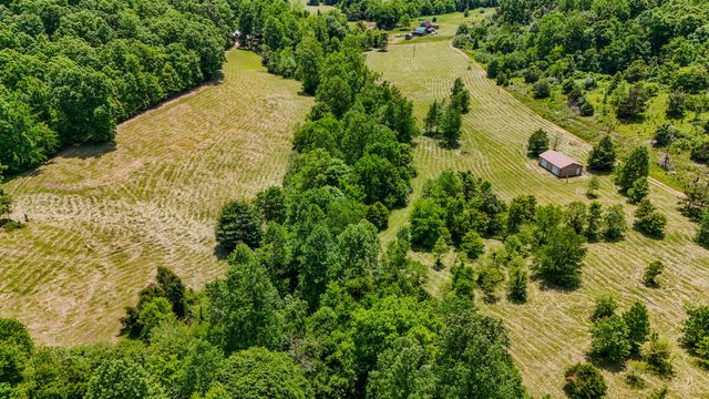 220 Ovilla Ln, Lawrenceburg, TN 38464