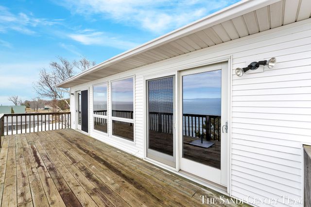 2767 N Lakeshore Drive, Mears, MI 49436