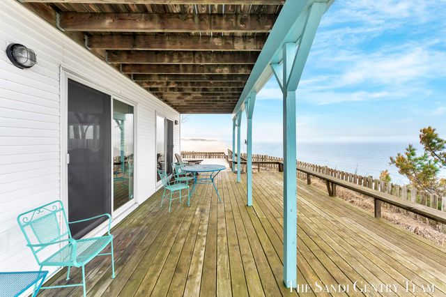 2767 N Lakeshore Drive, Mears, MI 49436