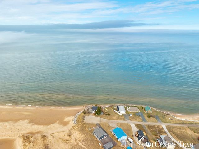 2767 N Lakeshore Drive, Mears, MI 49436