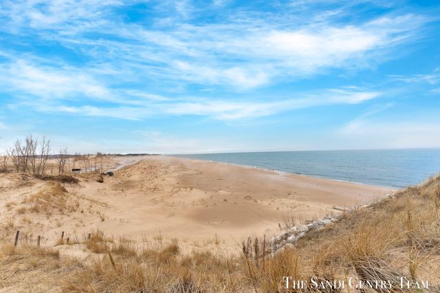 2767 N Lakeshore Drive, Mears, MI 49436