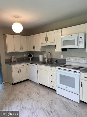 9537 FERN HOLLOW WAY, Montgomery Village, MD 20886