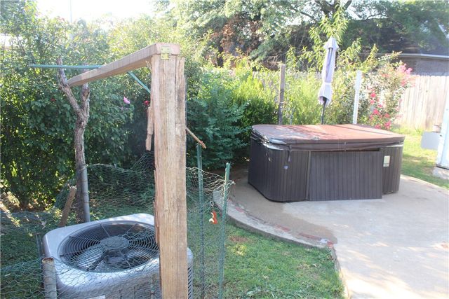 911 Tate Street, Clarksville, AR 72830