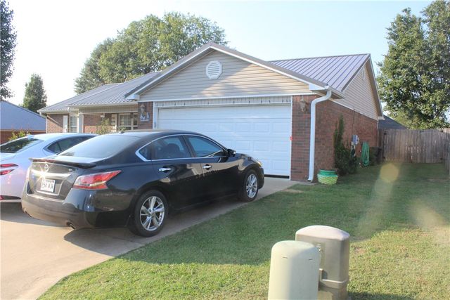 911 Tate Street, Clarksville, AR 72830