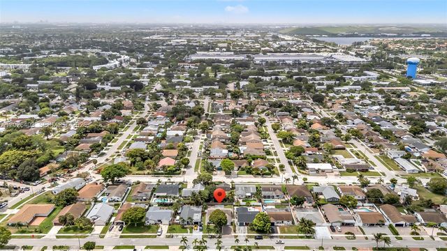 3260 SW 2nd Ct, Deerfield Beach, FL 33442