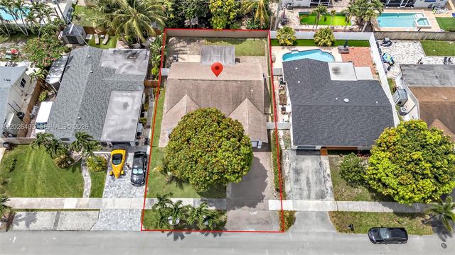 3260 SW 2nd Ct, Deerfield Beach, FL 33442