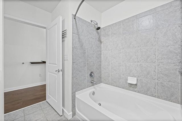 250 Pharr Road NE 1304, Atlanta, GA 30305