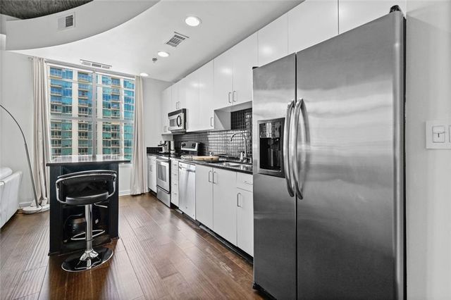 250 Pharr Road NE 1304, Atlanta, GA 30305