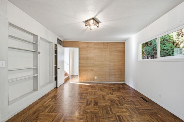 601 Palmer Lane, Menlo Park, CA 94025