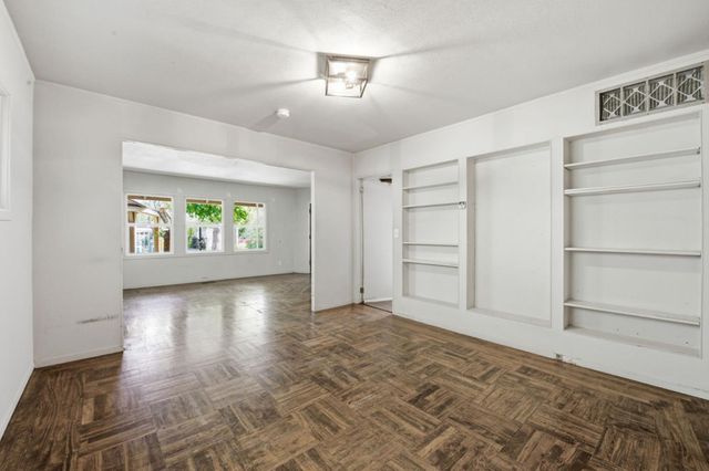 601 Palmer Lane, Menlo Park, CA 94025