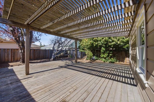 601 Palmer Lane, Menlo Park, CA 94025