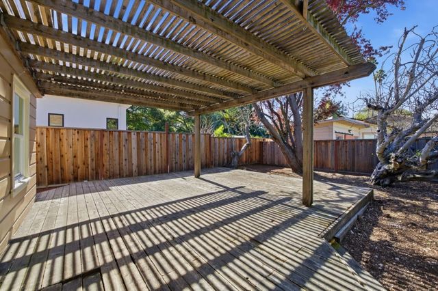 601 Palmer Lane, Menlo Park, CA 94025