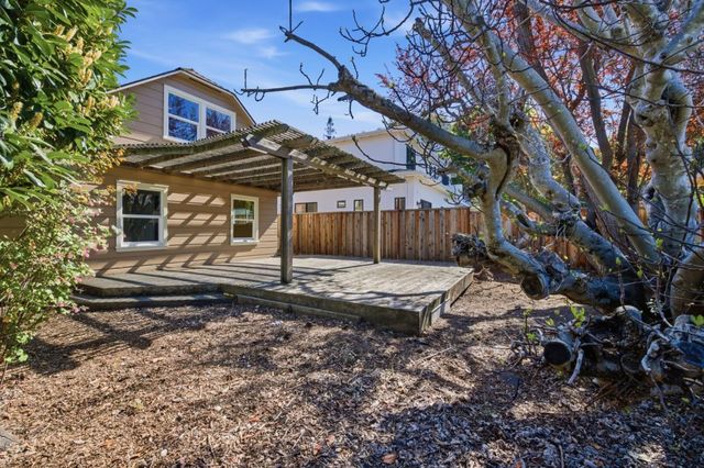 601 Palmer Lane, Menlo Park, CA 94025
