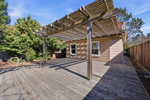 601 Palmer Lane, Menlo Park, CA 94025