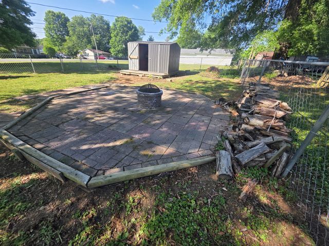 1306 Old Estill Springs Rd, Tullahoma, TN 37388