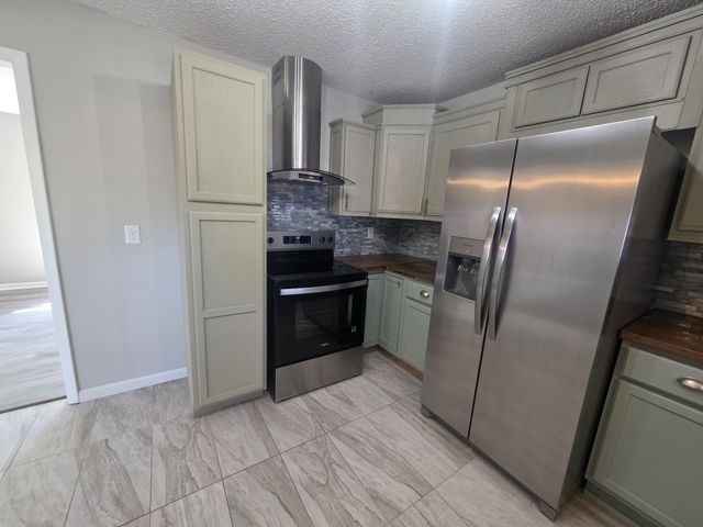1306 Old Estill Springs Rd, Tullahoma, TN 37388
