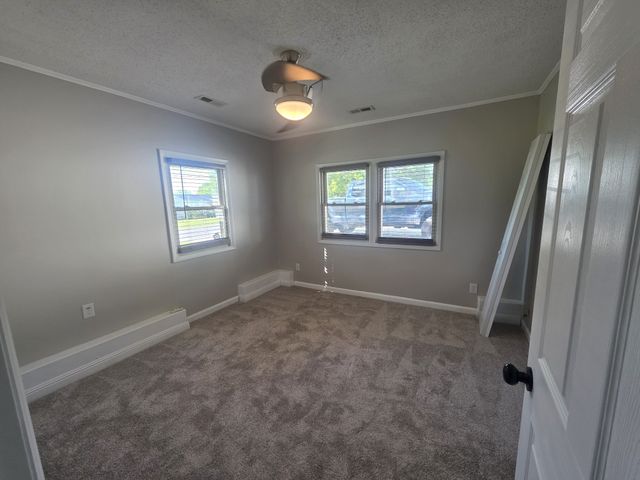 1306 Old Estill Springs Rd, Tullahoma, TN 37388