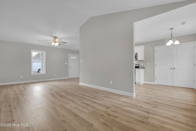 506 Hadnot Avenue, Maysville, NC 28555