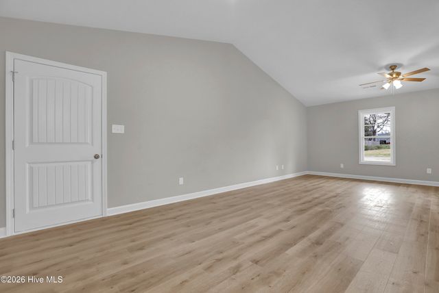 506 Hadnot Avenue, Maysville, NC 28555