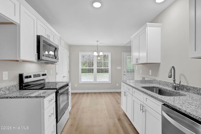 506 Hadnot Avenue, Maysville, NC 28555