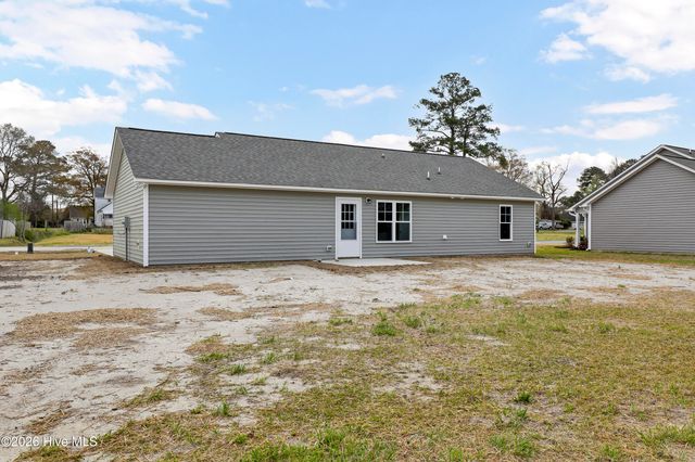 506 Hadnot Avenue, Maysville, NC 28555