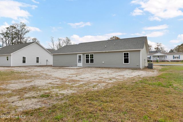 506 Hadnot Avenue, Maysville, NC 28555