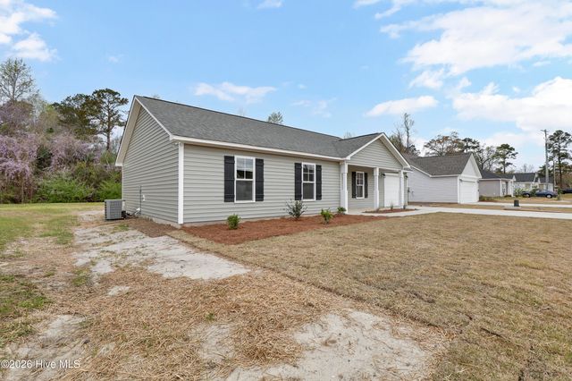 506 Hadnot Avenue, Maysville, NC 28555