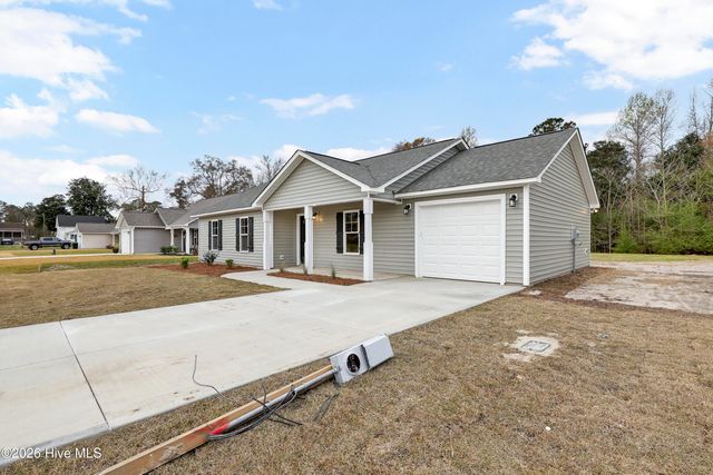 506 Hadnot Avenue, Maysville, NC 28555