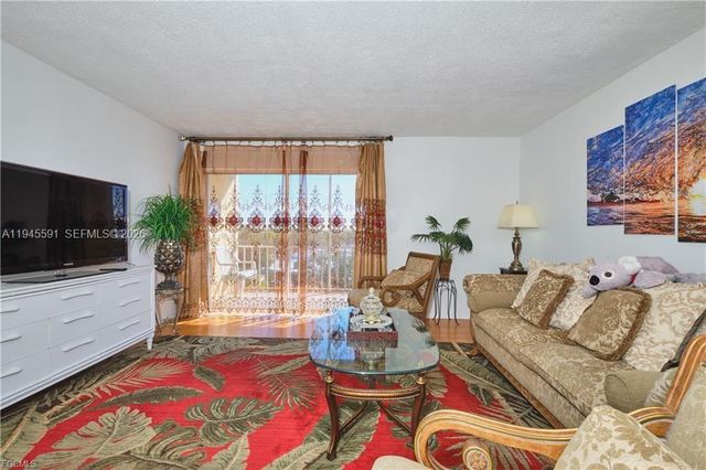 2366 E E MALL DR 519, Fort Myers, FL 33901