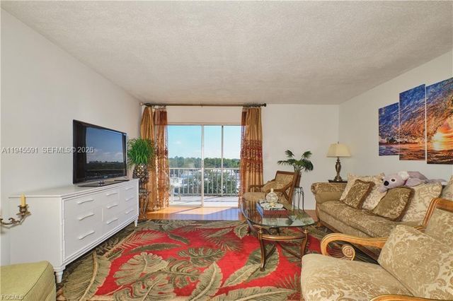 2366 E E MALL DR 519, Fort Myers, FL 33901