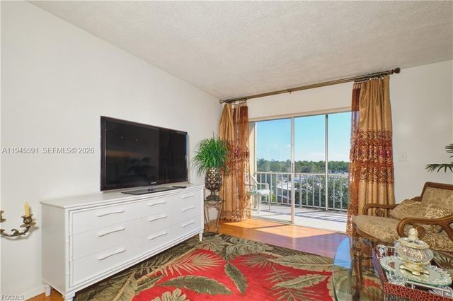 2366 E E MALL DR 519, Fort Myers, FL 33901