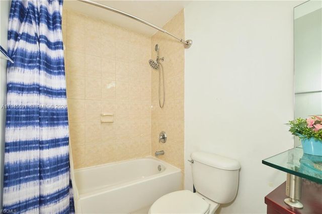 2366 E E MALL DR 519, Fort Myers, FL 33901