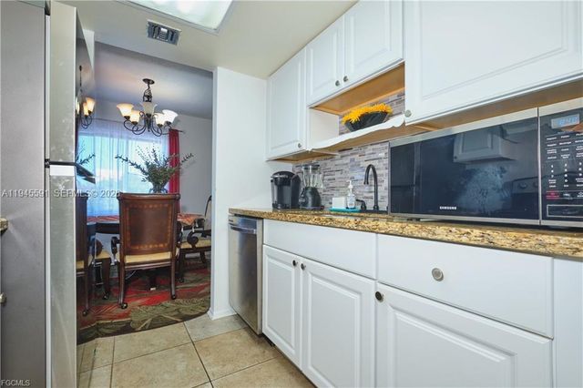 2366 E E MALL DR 519, Fort Myers, FL 33901