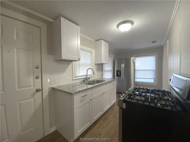 911 Bina Street, Bryan, TX 77803