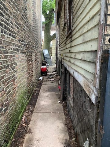 2835 W Cullerton Street, Chicago, IL 60623