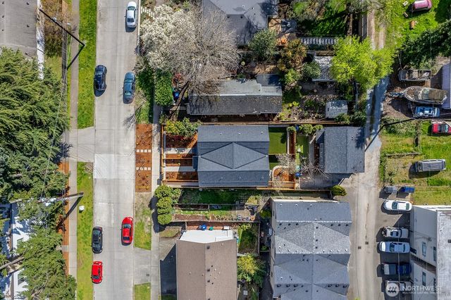 7711 B 11th Avenue SW, Seattle, WA 98106