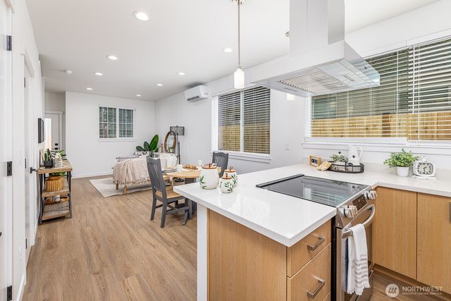 7711 B 11th Avenue SW, Seattle, WA 98106