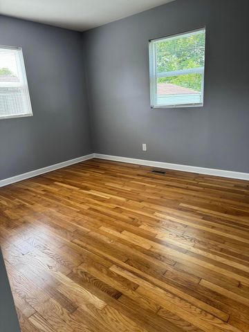 1895 E Beaumont Road, Columbus, OH 43224