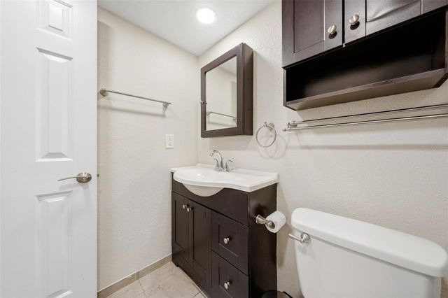 100 E OAK TERRACE DRIVE B2, Leesburg, FL 34748