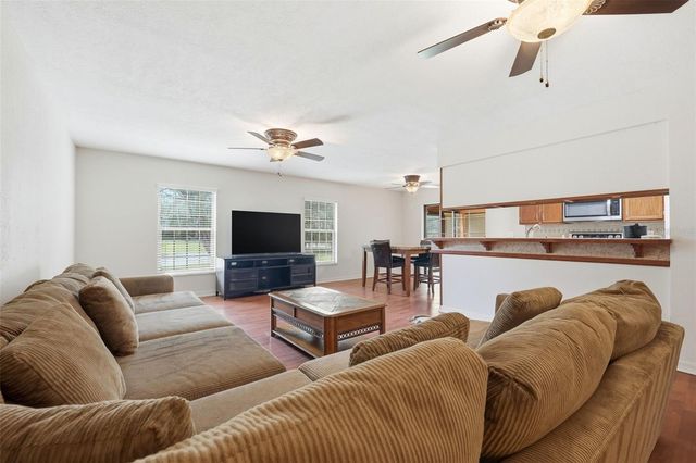 100 E OAK TERRACE DRIVE B2, Leesburg, FL 34748