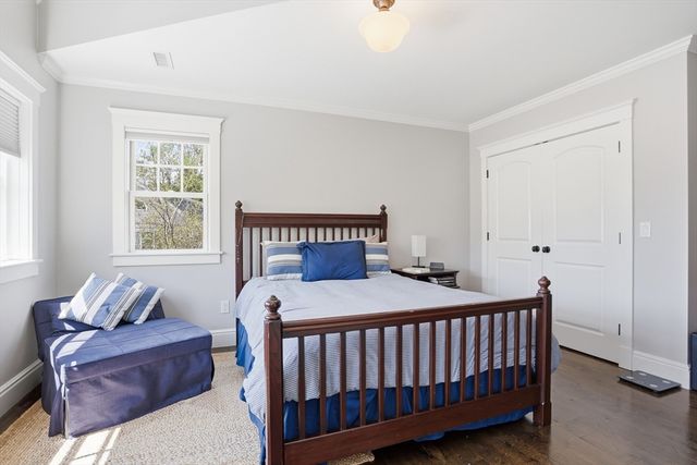 21 Fletcher Road, Bedford, MA 01730