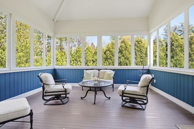 21 Fletcher Road, Bedford, MA 01730