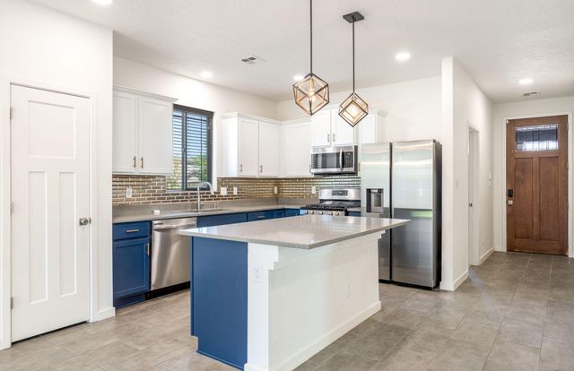 2696 Camino Plata Loop NE, Rio Rancho, NM 87144