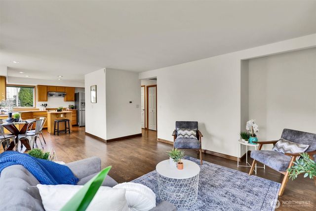 1613 Hoquiam Place NE, Renton, WA 98059