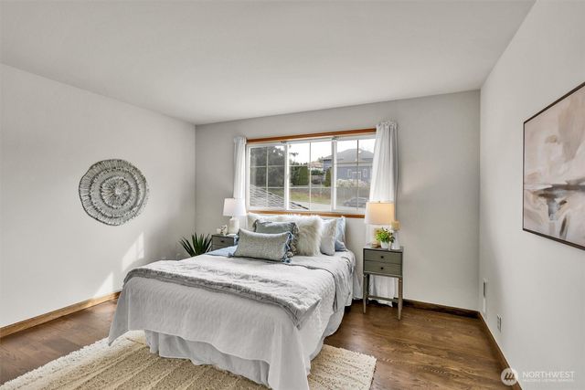 1613 Hoquiam Place NE, Renton, WA 98059