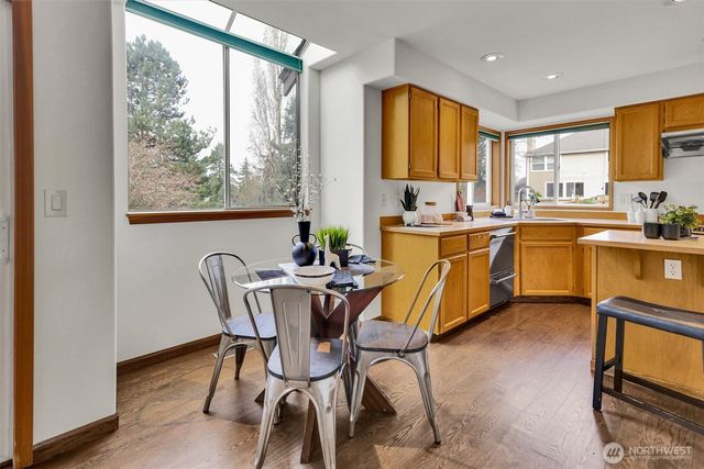 1613 Hoquiam Place NE, Renton, WA 98059