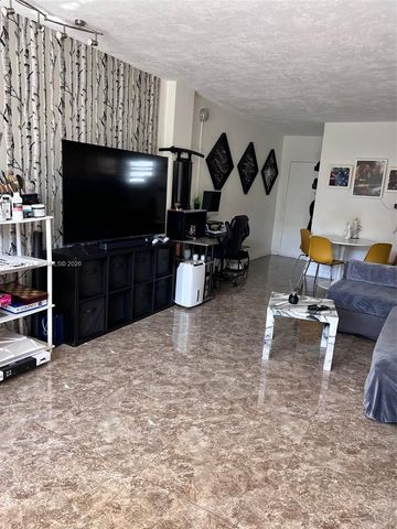 1300 Lincoln Rd D304, Miami Beach, FL 33139