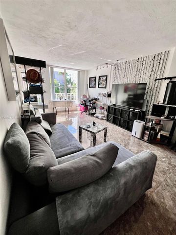1300 Lincoln Rd D304, Miami Beach, FL 33139
