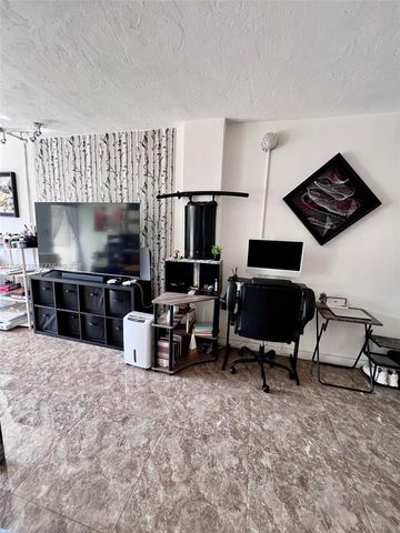 1300 Lincoln Rd D304, Miami Beach, FL 33139