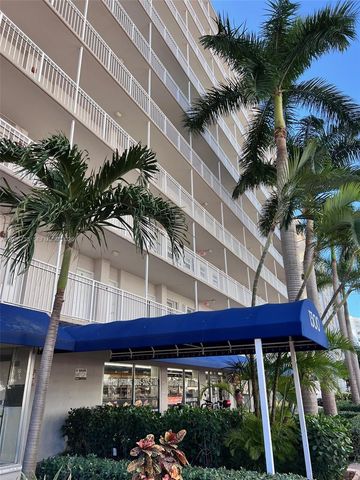 1300 Lincoln Rd D304, Miami Beach, FL 33139